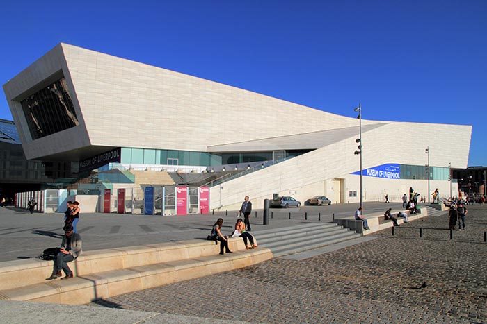 Liverpool Museum - Jura Beige Limestone - Exterior Cladding