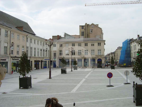 Portuguese limestone cobblestones and paving