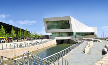 Liverpool Museum - Jura Beige Limestone - Exterior Cladding