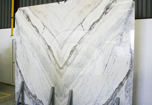 Estremoz Venado marble slabs